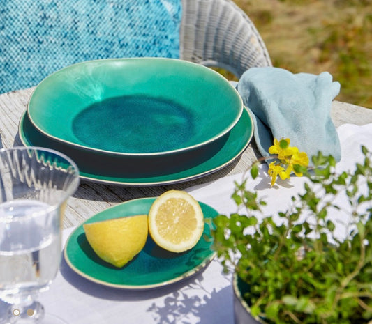 Assiette ovale en grès Riviera – Élégance méditerranéenne